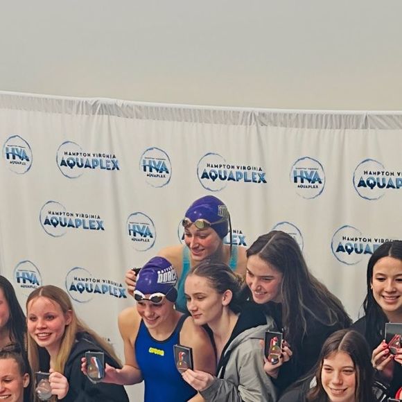 Meet your Posher, Madison - Picture 1 of 1